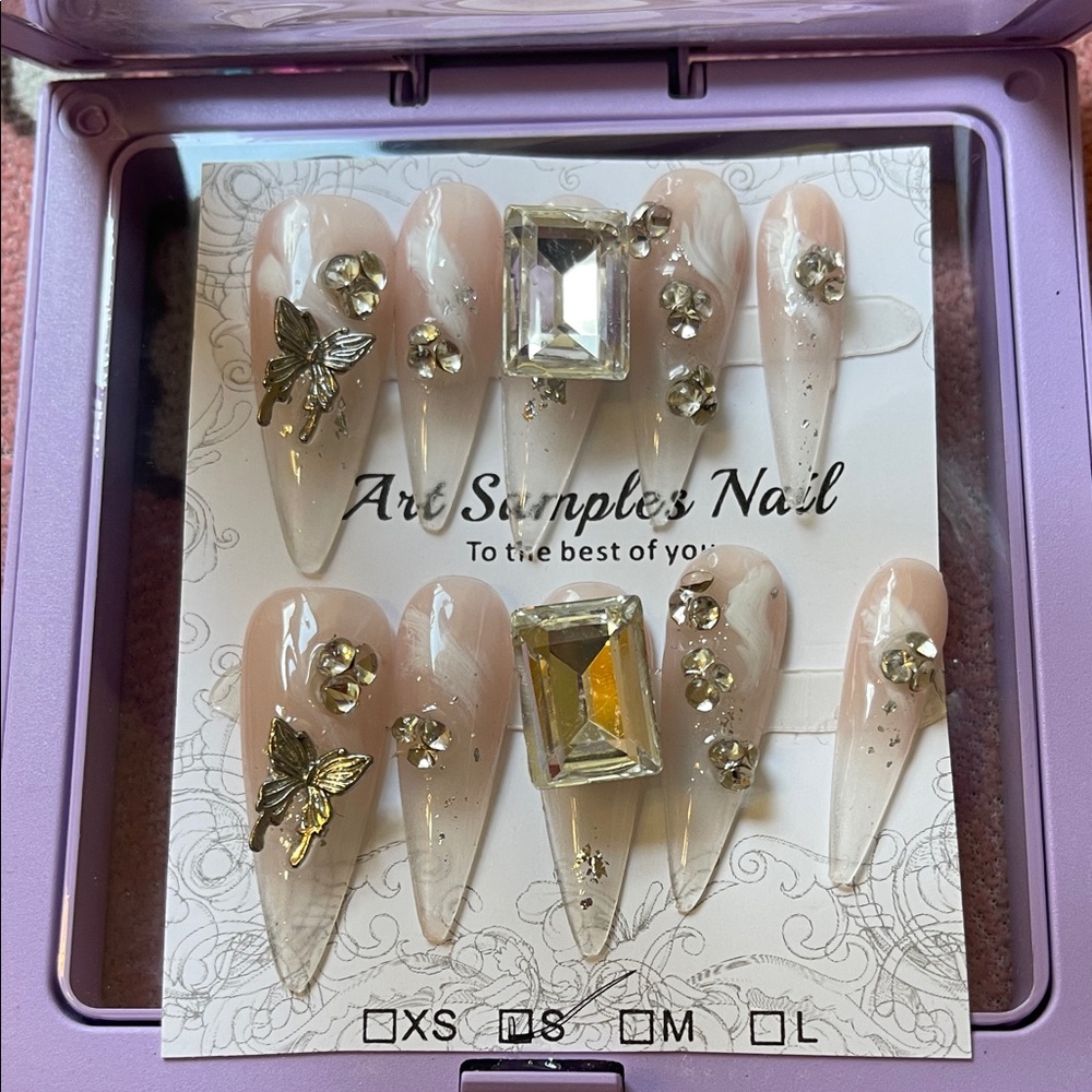 Elegant Butterfly Nail Art Set